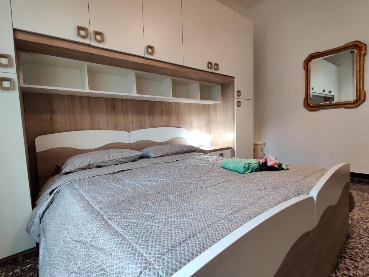 Wow Home - 175 Mq - Posteggio Privato - Davanti Porto Traghetti - Fino A 10 Posti Letto Genoa Exterior photo
