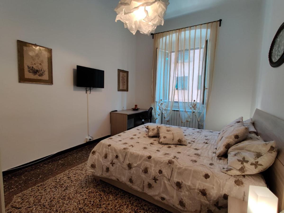 Wow Home - 175 Mq - Posteggio Privato - Davanti Porto Traghetti - Fino A 10 Posti Letto Genoa Exterior photo