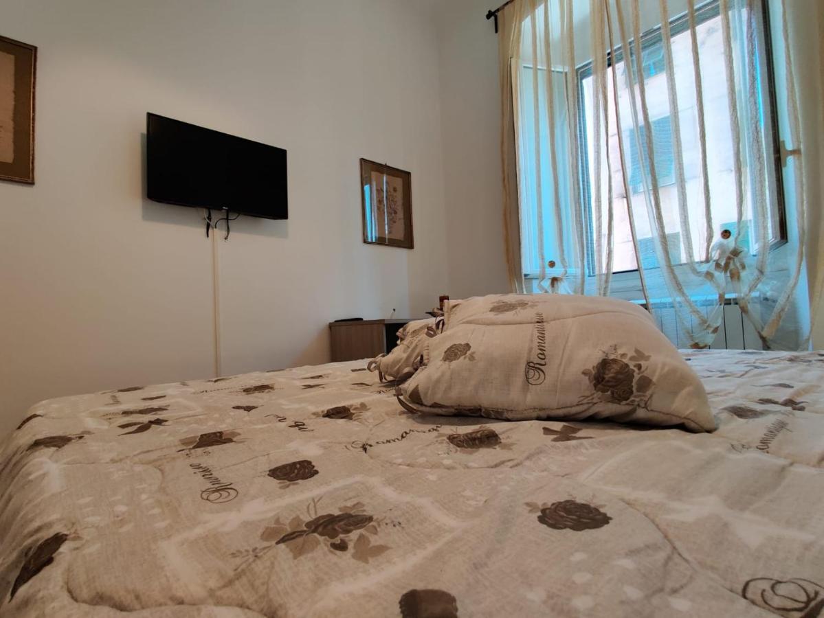 Wow Home - 175 Mq - Posteggio Privato - Davanti Porto Traghetti - Fino A 10 Posti Letto Genoa Exterior photo